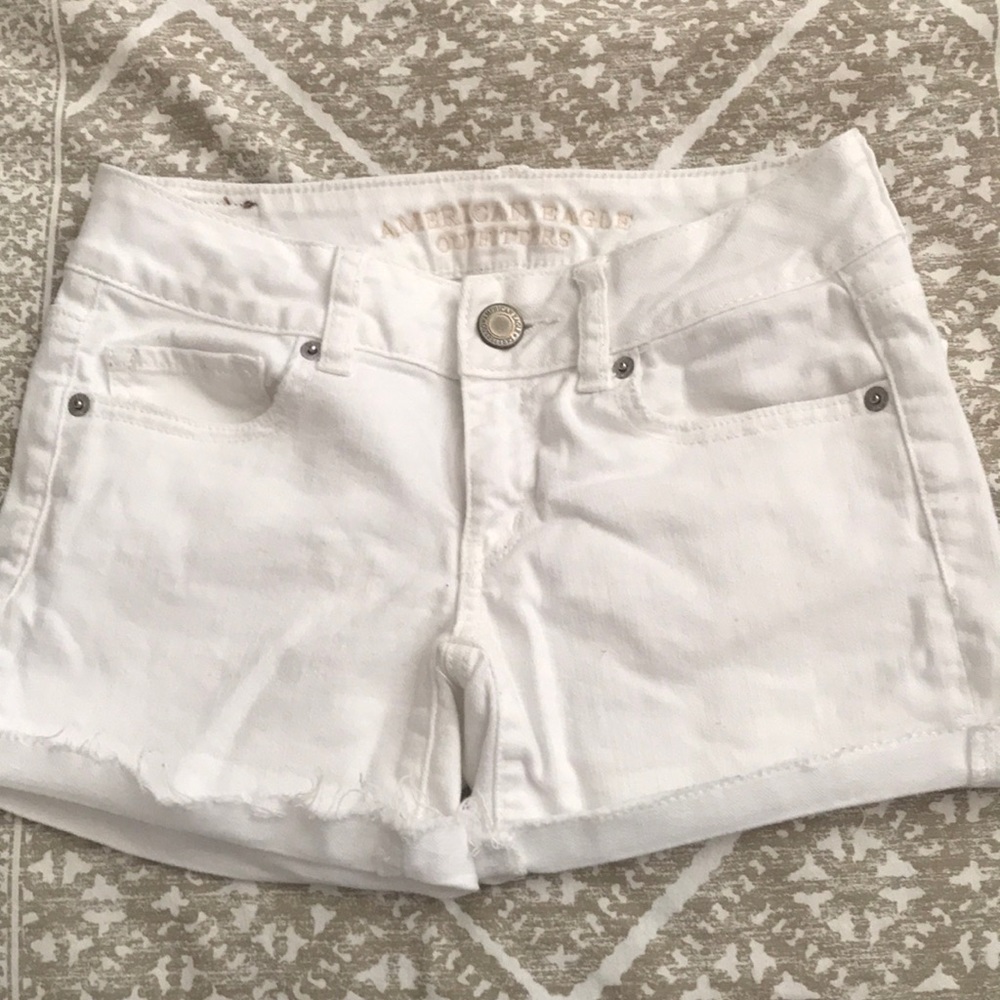 AMERICAN EAGLE white denim shorts size 0